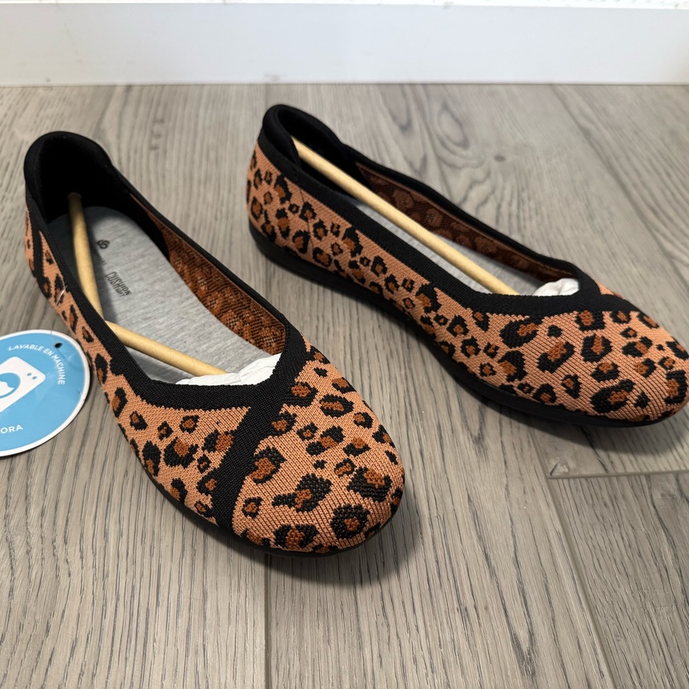 Size 9 Clark’s Carly Wish Cloudsteppers Leopard Print Ballet Flats - Black Trim